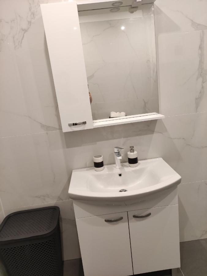 Mira 2 Lägenhet Zagvozd Exteriör bild